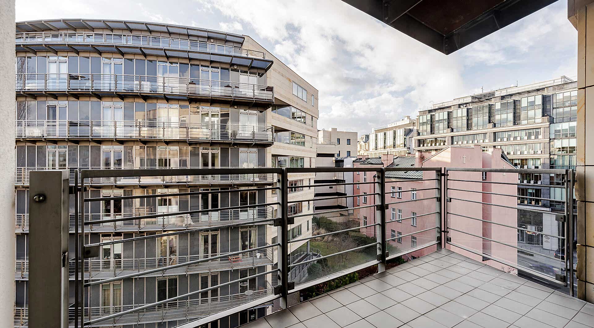 3 Pok. Apartament Plac Trzech Krzyży Holland Park