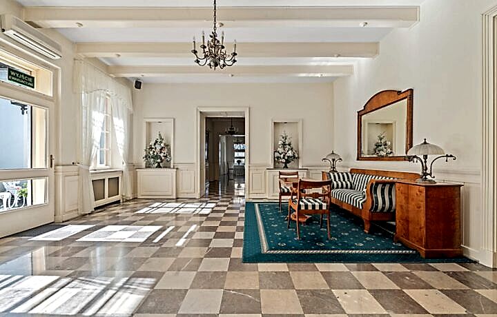 Lokal komercyjny na sprzedaż - Warszawa, Wawer, Vilea Property Butique 1