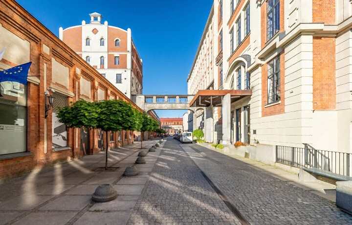 Mieszkanie na sprzedaż - Żyrardów, ul. Karola Hiellego, Vilea Property Butique 1